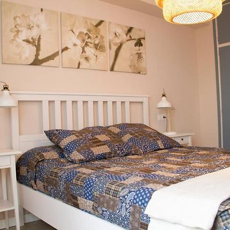 Lloret De Mar - Beachside Apartment - Free Parking - Limited Size Car מראה חיצוני תמונה